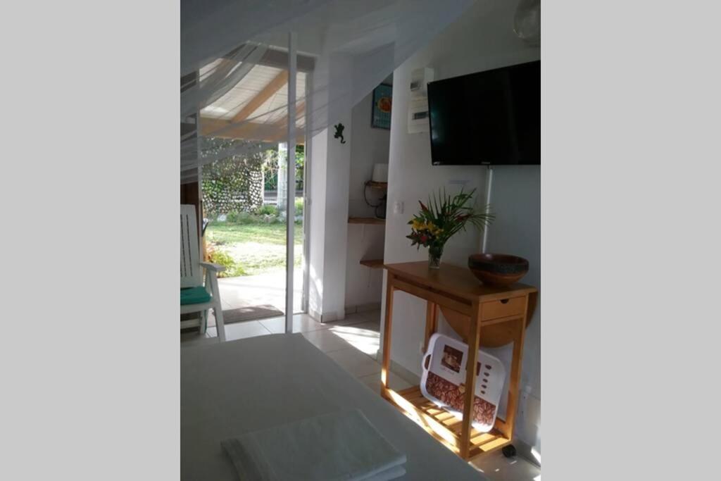 Gite Cajou Dans Jardin Tropical Ventile A Sainte-Anne Екстер'єр фото